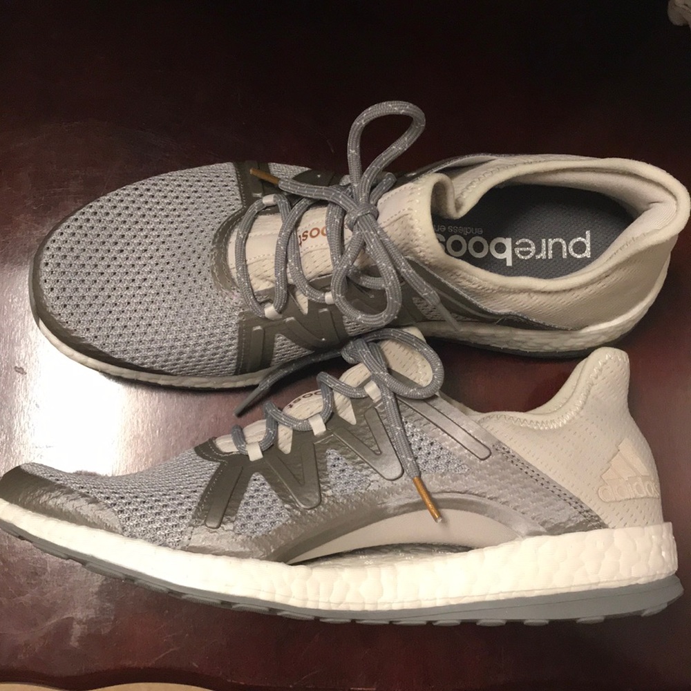 Adidas Women’s Pure Boost endless energy shoes 10